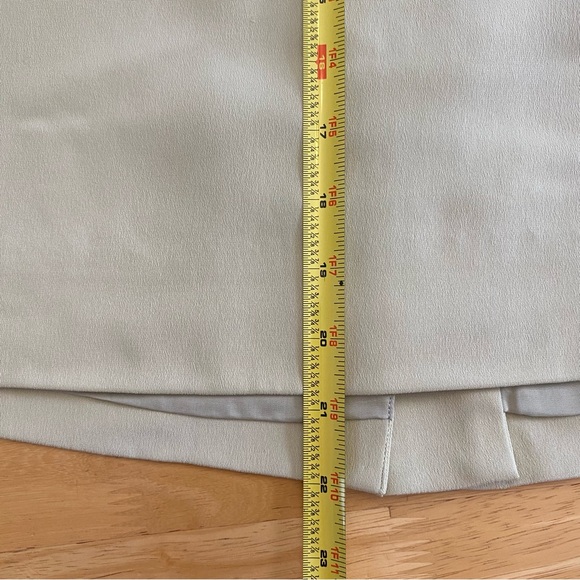 VTG 100% Silk Muted Green Hourglass Suit Blazer Skirt Set | 4-6 - Picture 16 of 16